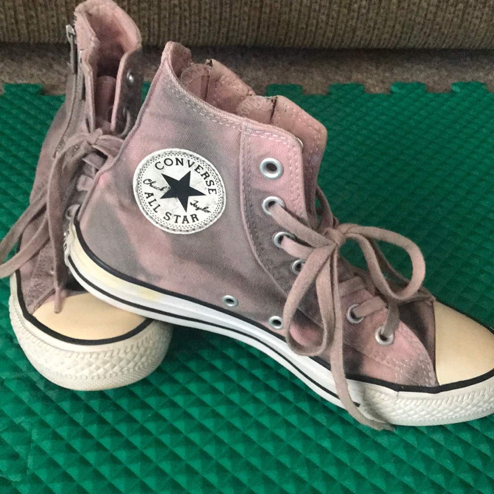 Chuck Taylor Converse